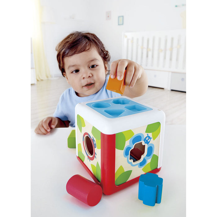 Cubo de Formas Encastrables de Jardín Hape